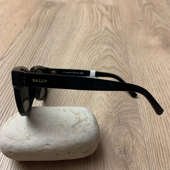 Bally Sunglasses “New” - Picture 2 of 4